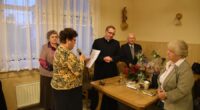 W dniu 9.XI.2016 Seniorzy składają życzenia Urodzinowe Ks.Proboszczowi. Do życzeń dołączają kosz witamin !!! Dodatkowym prezentem był występ Zespołu Wokalnego Bel Canto.