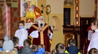 Po mszy Świętej roratniej, w dniu 7 grudnia 2020 r. dzieci naszej parafii odwiedził Święty Mikołaj.Więcej zdjęć w galerii.